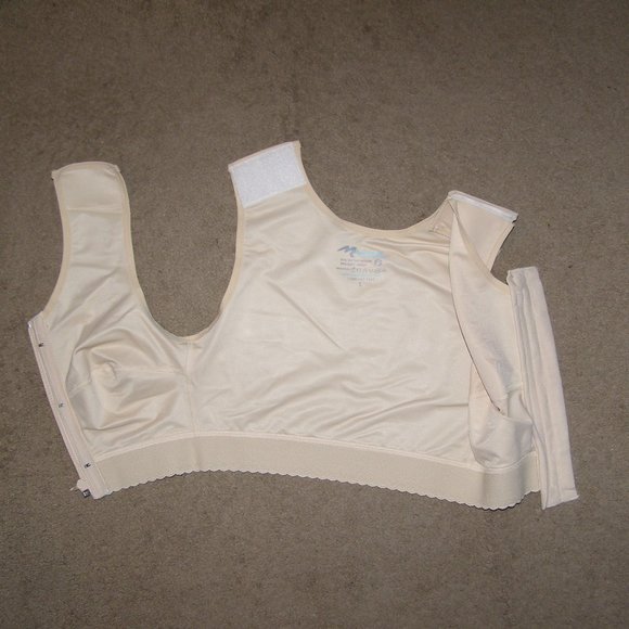 NEW size L 8-10 Beige Marena Recovery Sleeveless Vest w/Zipper front - Picture 8 of 13